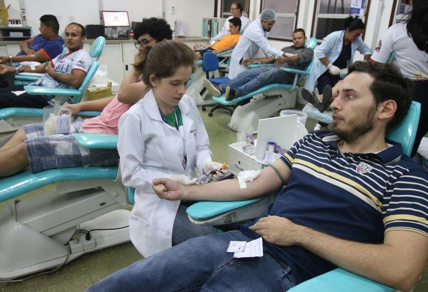 Hemoam convoca com urgência doadores de sangue dos tipos A+, B+ e todos negativos