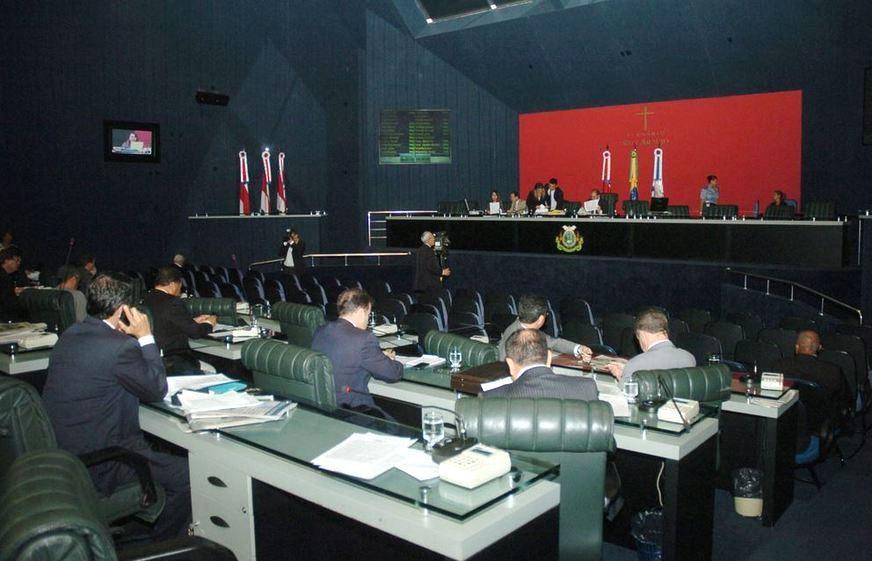 ALE aprova criação de bancada evangélica com cinco deputados no Amazonas