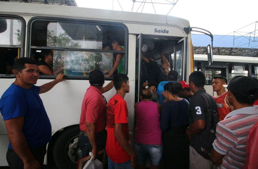 Drama de passageiros de ônibus