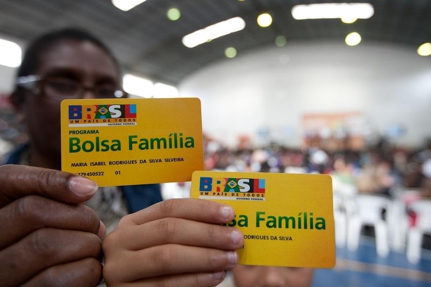 Bolsa Família de 470 mil usuários com renda acima do permitido é cancelado