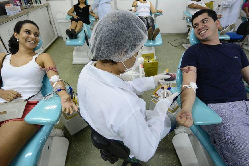 Hemoam convoca mil doadores de sangue de todos os tipos para normalizar estoque