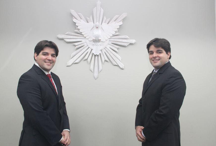 Gêmeos têm ligação que supera obstáculos e ajuda a realizar sonhos em comum