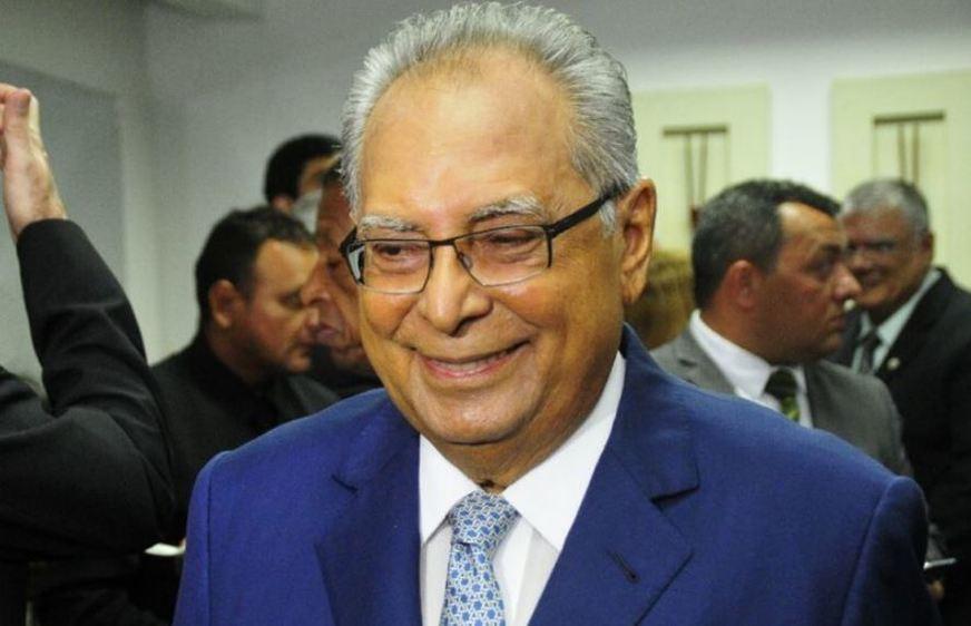 Governo foca em reduzir peso do Estado