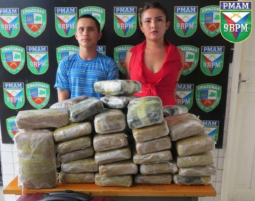 Dupla é presa com 54 tabletes de drogas em ônibus que saía de Manacapuru para Manaus