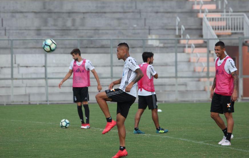 Ponte Preta encara o Nacional com força máxima pela Copa do Brasil