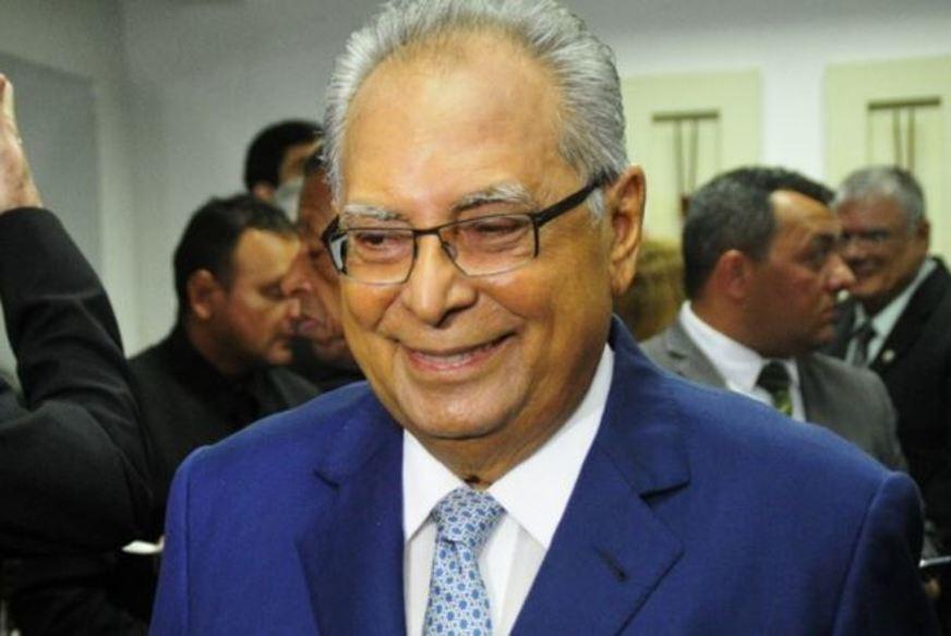 Amazonino vai a encontro com Temer