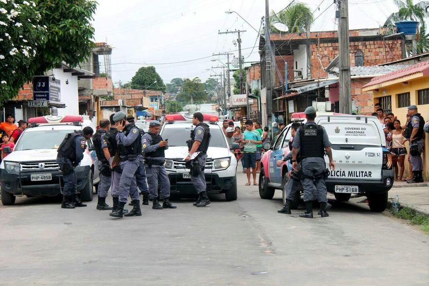 Adolescente de 13 anos é estuprada e degolada em terreno baldio em Manaus