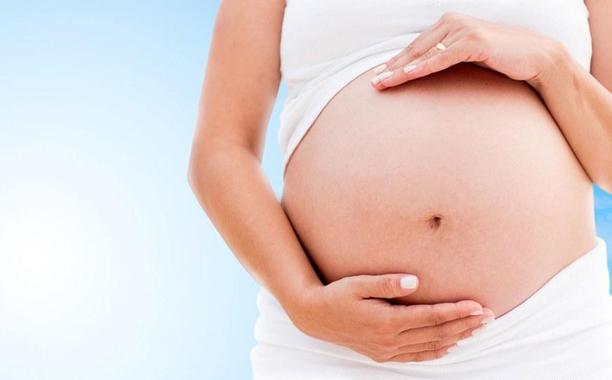 Gravidez tardia aumenta risco de Síndrome de Down, explica ginecologista e obstetra