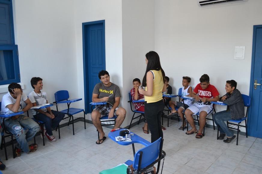 Com mais de 12 mil vagas, programa Bolsa Idiomas está com inscrições abertas