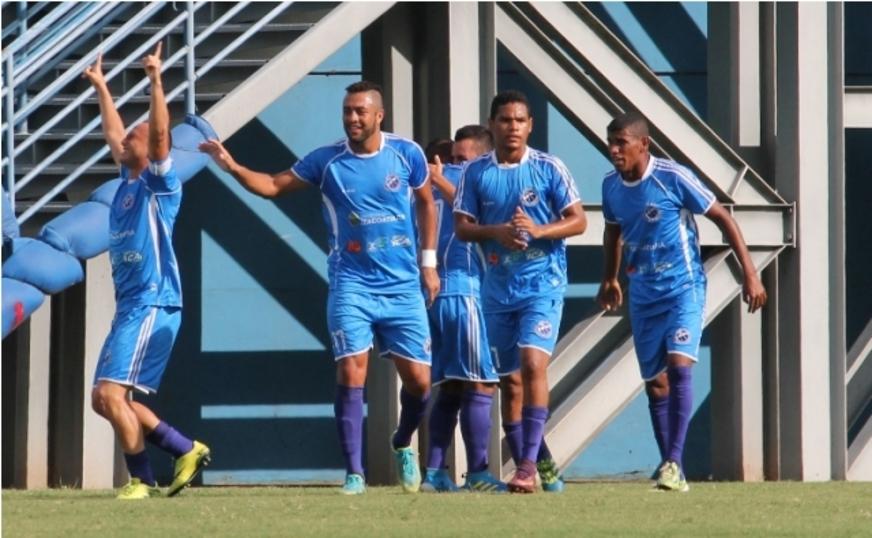 Técnico do Penarol sinaliza que esquema deve continuar o mesmo