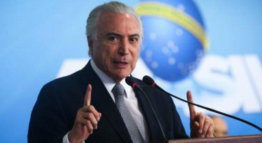 Michel Temer diz que responderá ataques à sua família