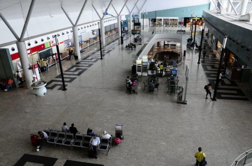 Aeroporto de Manaus tem pior nota em quantidade e qualidade de lanchonetes