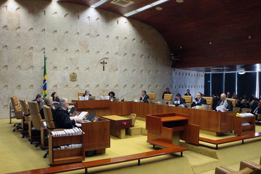 Julgamento sobre foro privilegiado é retomado com voto de Gilmar Mendes