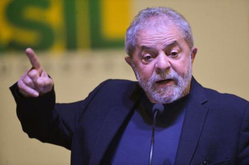 Tribunal devolve a Lula prerrogativas de ex-presidente da República