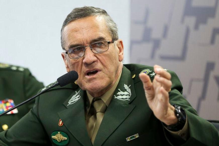 Ordem é ‘solução sem conflitos’ para crise dos caminhoneiros, diz comandante do Exército