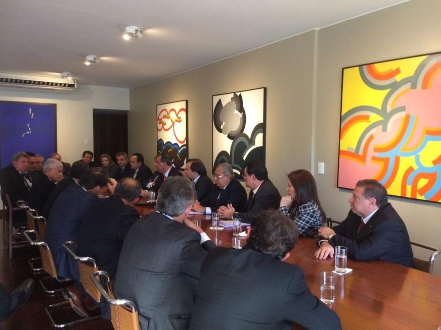 Amazonino e bancada federal tem primeira reunião com Ministro da Fazenda
