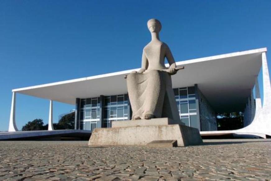 STF começa julgamento de ação penal contra Gleisi e Paulo Bernardo