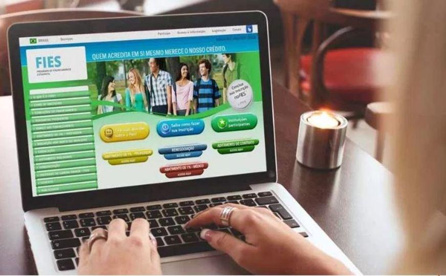 Estudantes inadimplentes no Amazonas poderão renegociar suas dívidas com o FIES