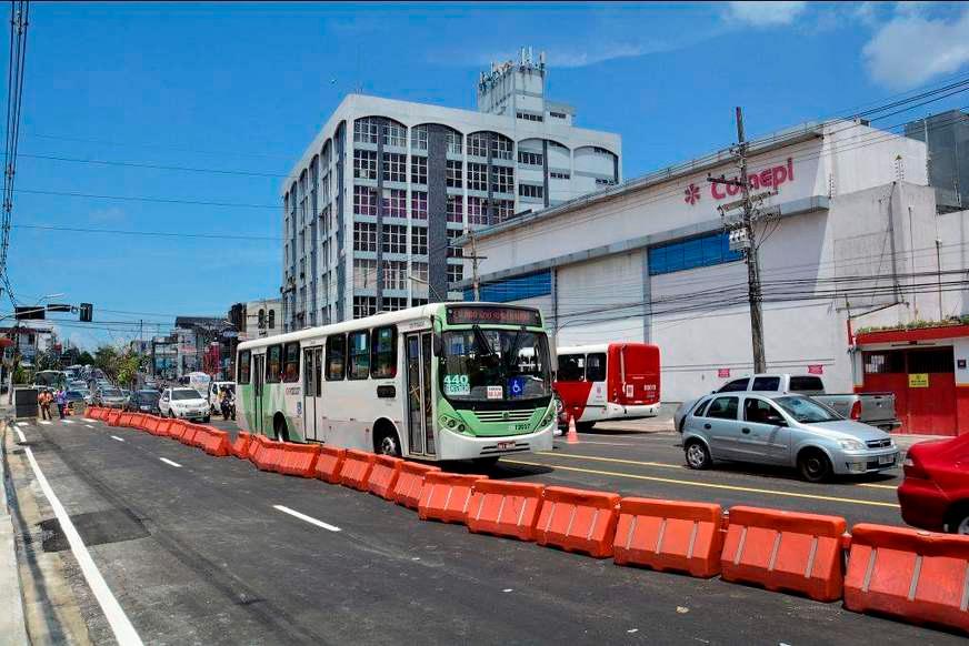 Após cinco meses, Avenida Djalma Batista é liberada para o tráfego de veículos