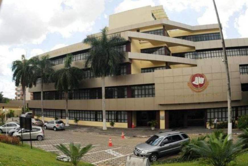 MP-AM decide investigar contratos da Prefeitura com Instituto Áquila
