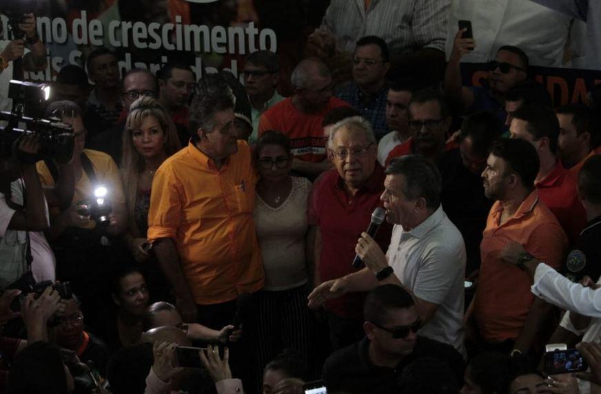 Solidariedade e PP fecham com Amazonino; Rebecca é confirmada como vice