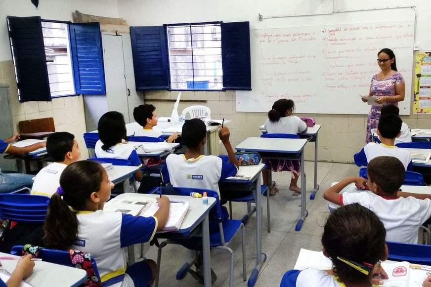 Nota do Ideb por escola está disponível na internet; é possível comparar instituições