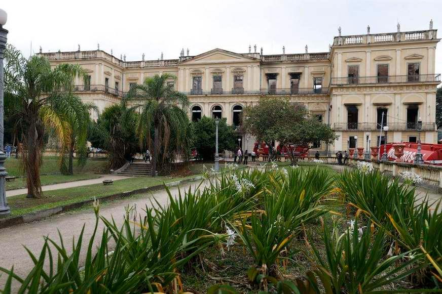 Defesa Civil descarta risco de desabamento do prédio do Museu Nacional