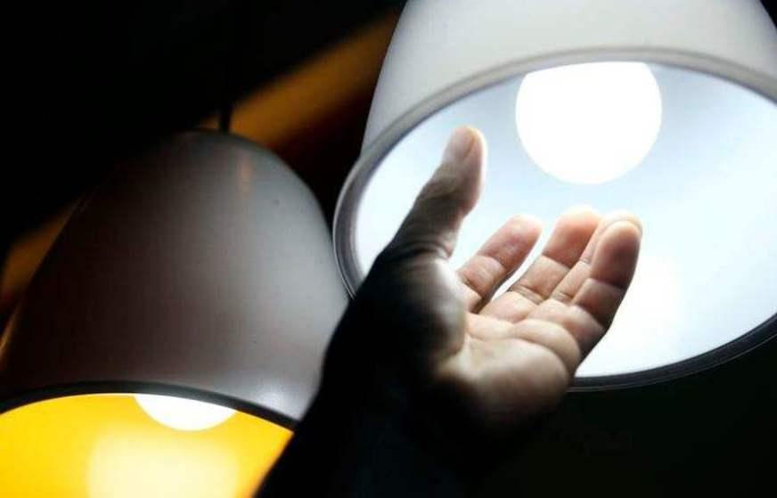 Contas de luz continuam com tarifa mais alta em outubro, diz Aneel