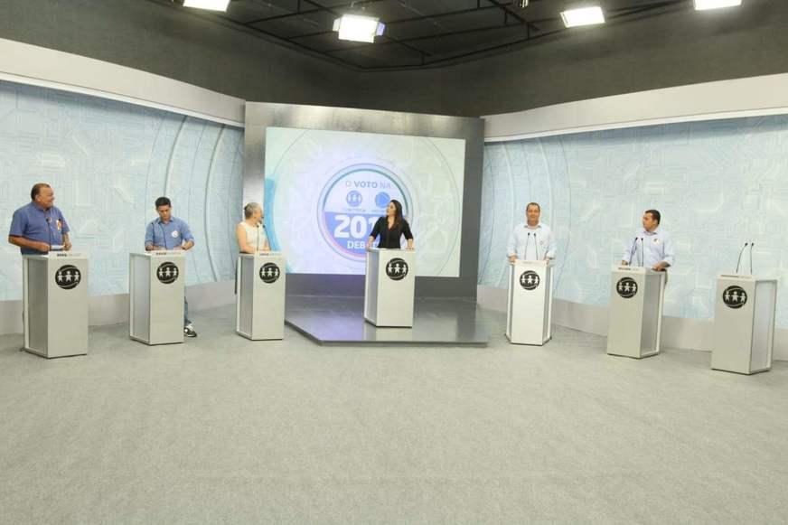 David Almeida e Wilson Lima trocam farpas no segundo bloco de debate