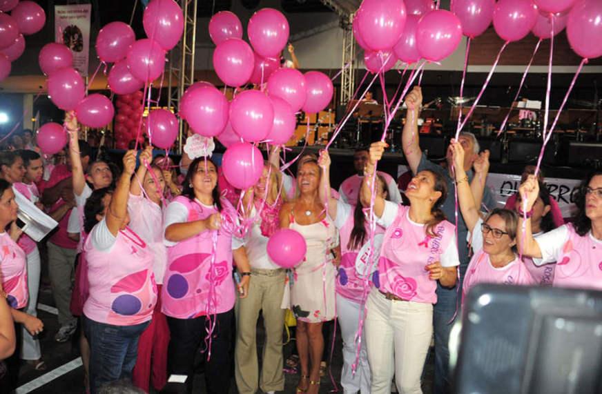Outubro Rosa vem aí: campanha contra os cânceres de mama e útero inicia dia 1º