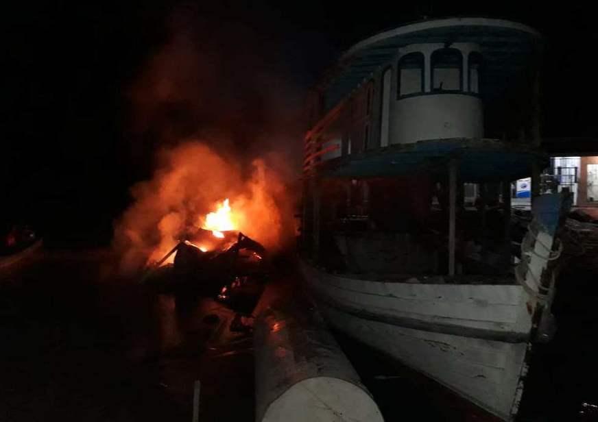 Posto fluvial é multado após barco explodir e deixar três feridos em Manacapuru