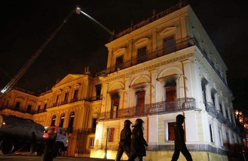 Museu Nacional mostra parte do acervo ao público depois de incêndio