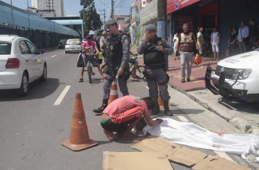 Mulher morre atropelada ao lado do Terminal 1 no Centro de Manaus