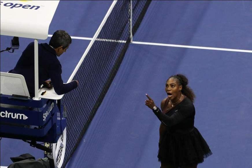 Serena é multada em US$ 17 mil  após advertências na final do US Open