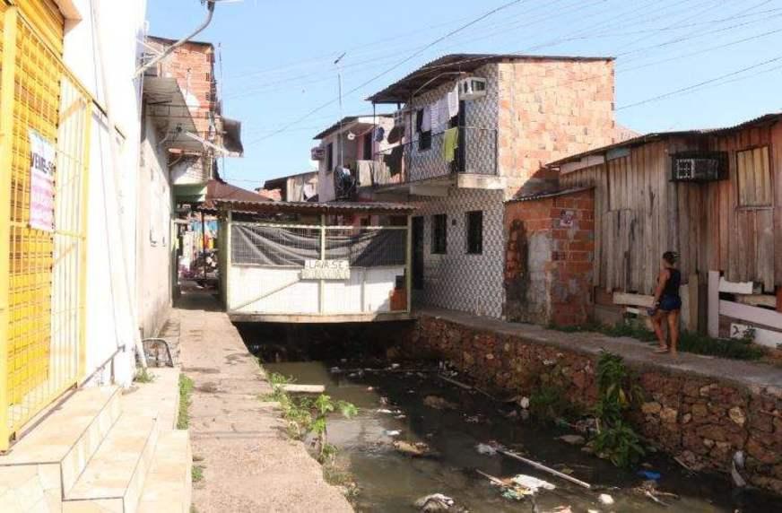 Homem é amarrado, espancado e alvejado com tiro em casa no bairro Crespo