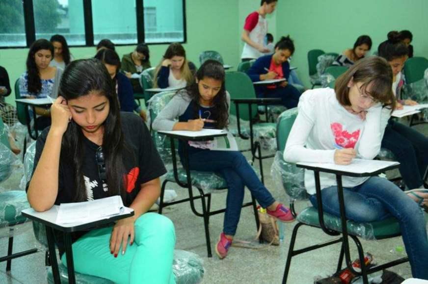 Provas do Vestibular e SIS da UEA são aplicadas a partir do próximo domingo (21)
