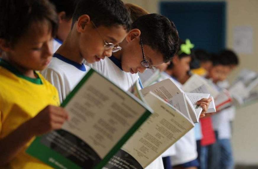 Acesso universal à educação é insuficiente para diminuir desigualdade