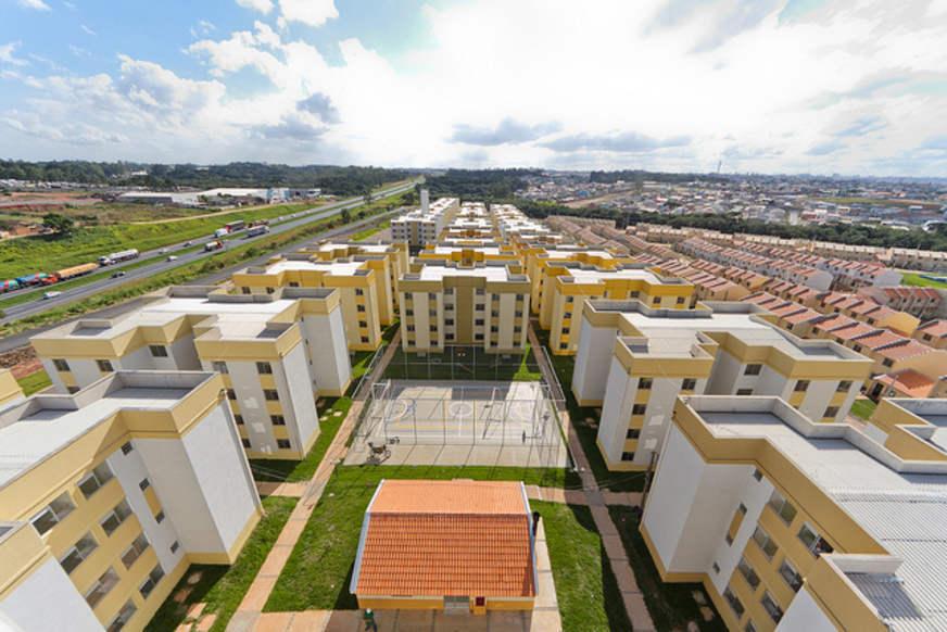 Comissões da Câmara aprovam propostas sobre habitação e idosos