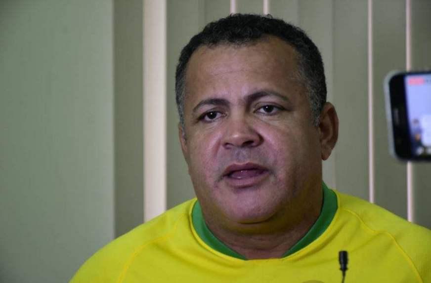 Rodoviários pedem bloqueio de bens de patrões até pagamento de décimo
