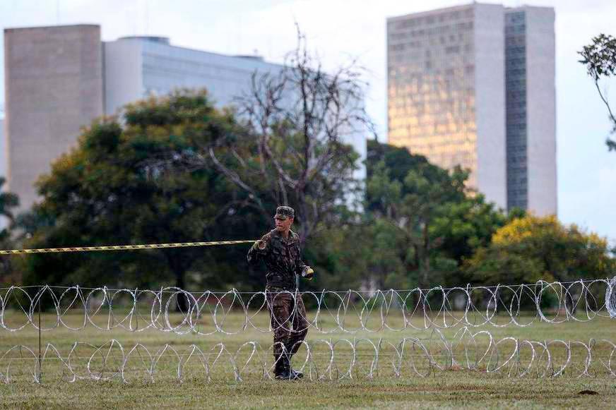Segurança da posse de Bolsonaro terá detector de metais e proibição de objetos