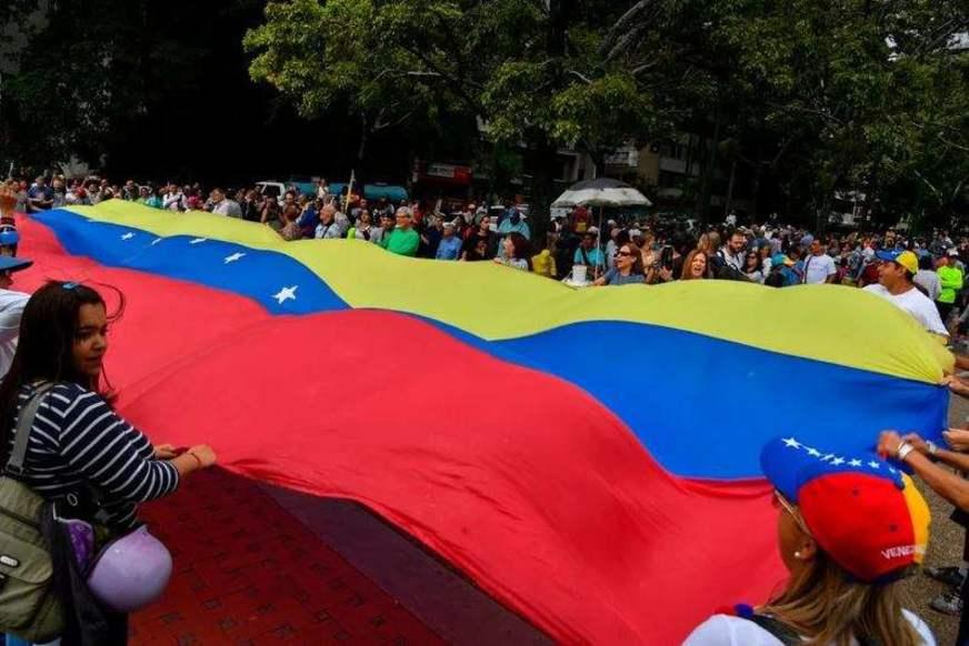 A Venezuela em disputa