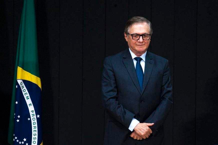 Educação exige outra conduta