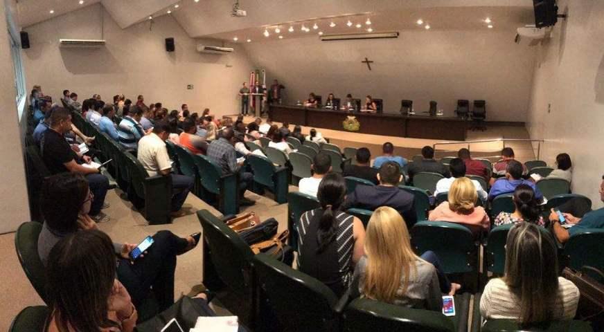 Fórum discute transparência e dificuldades na gestão da Saúde no Amazonas