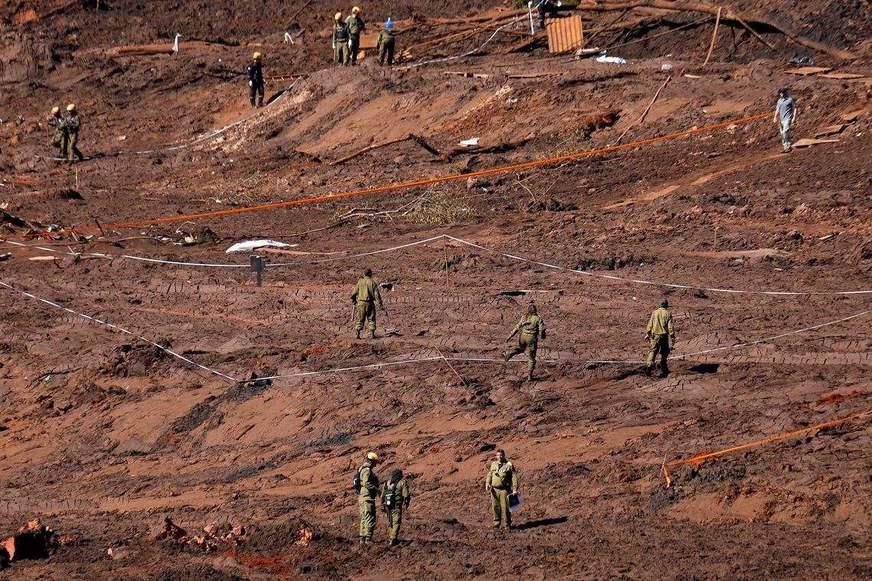 Minas e Energia abre processo para investigar rompimento de barragem