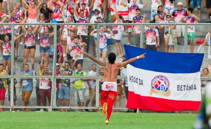 Caça Barca e Amigos da Betânia fazem duelo estudado na semifinal do Peladão