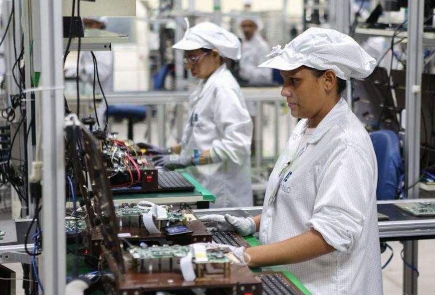 Produção de celulares no Polo Industrial sofre ameaça e 6 mil empregos estão em risco