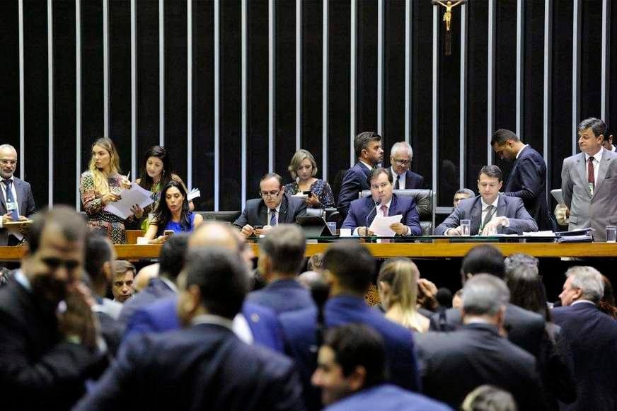 Câmara aprova projeto que torna crime assédio moral no trabalho