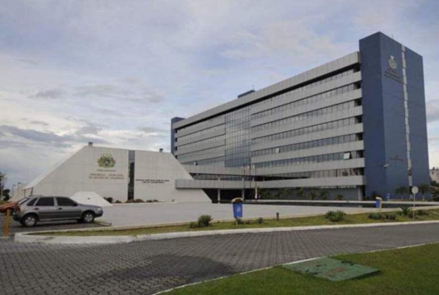 Líder precisa da anuência do ‘grupo dos 17’