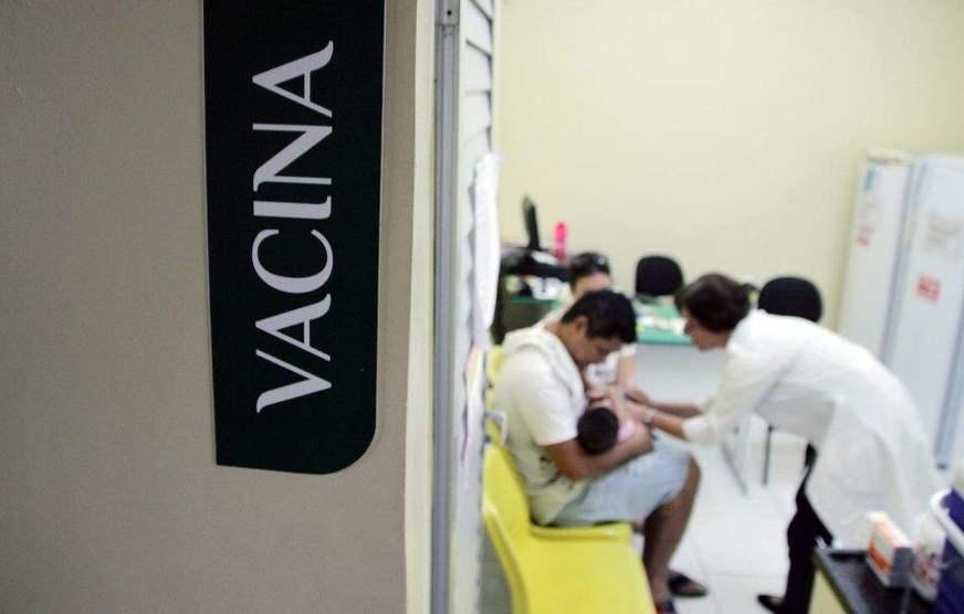 Interior do Amazonas vacinou 184 mil pessoas contra H1N1 até esta sexta-feira (5)