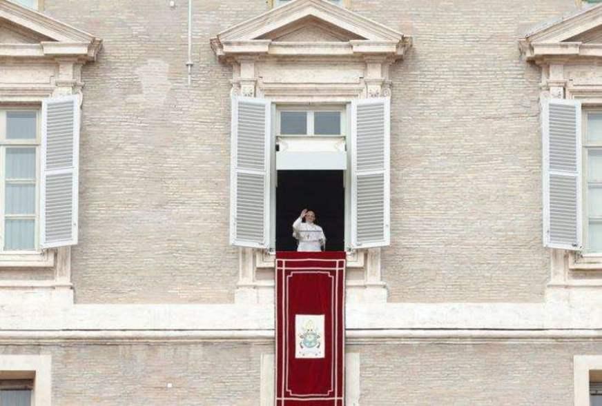 Em discurso, Papa Francisco pede a estudantes que deixem o vício do celular